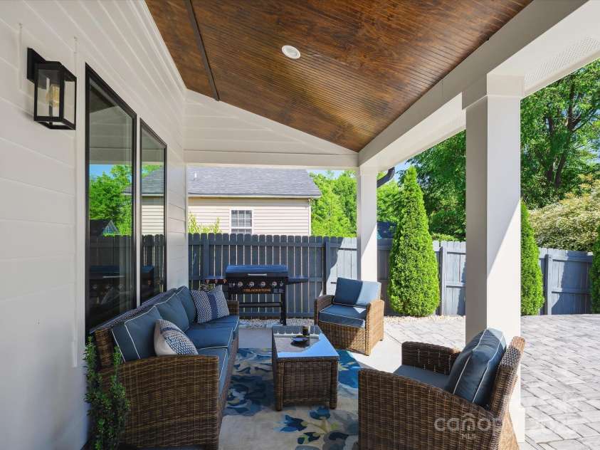 1009 Belmont Avenue, Charlotte, NC 28205.  MLS# CAR4252880, YatesRealty ID 14275. Covered rear porch