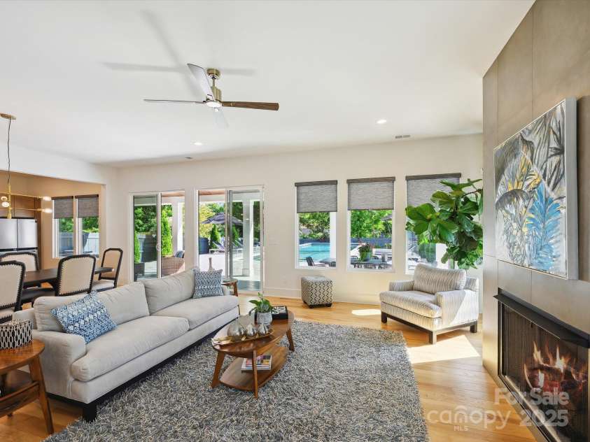 1009 Belmont Avenue, Charlotte, NC 28205.  MLS# CAR4252880, YatesRealty ID 14275. Tons of natural light