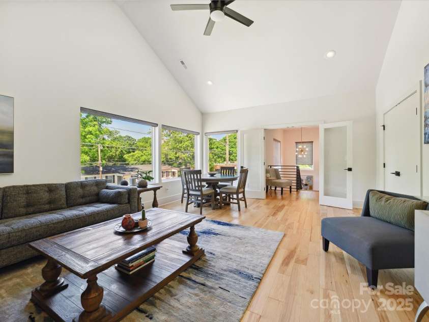 1009 Belmont Avenue, Charlotte, NC 28205.  MLS# CAR4252880, YatesRealty ID 14275. Uptown view from Bonus