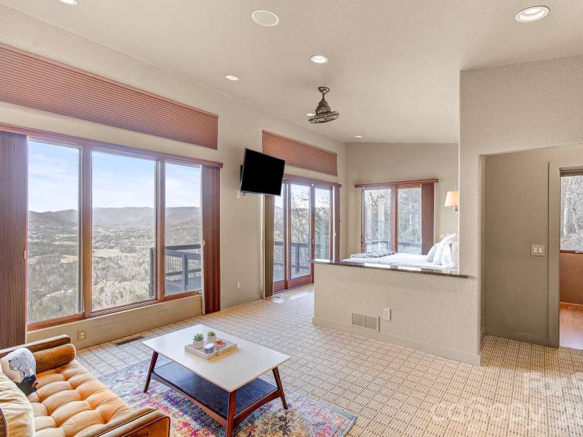 128 Leisure Mountain Road, Asheville, NC 28804.  MLS# CAR4311587, YatesRealty ID 14276. 