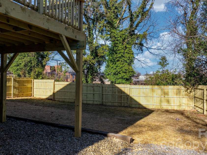 49 8th Street, Hickory, NC 28602.  MLS# CAR4220157, YatesRealty ID 14276. 