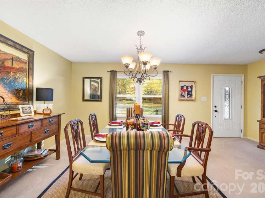1711 Mccombs Street, Newton, NC 28658.  MLS# CAR4318276, YatesRealty ID 14277. 