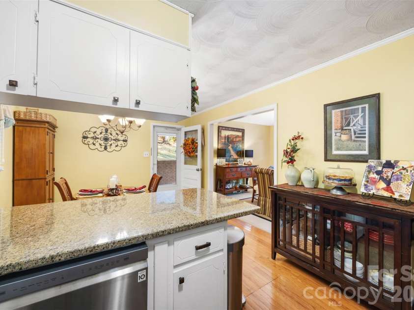 1711 Mccombs Street, Newton, NC 28658.  MLS# CAR4318276, YatesRealty ID 14277. 