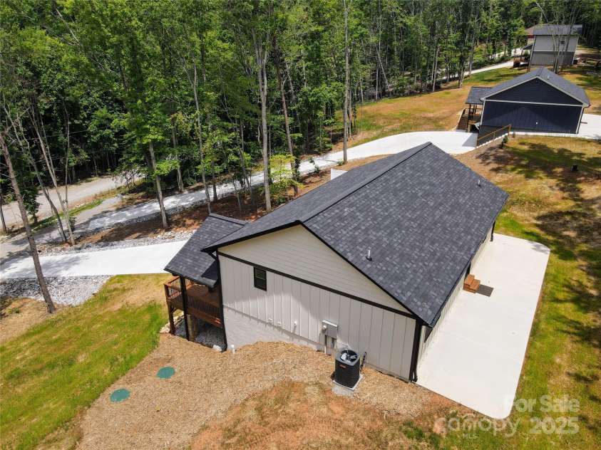280 Haven Ridge Lane, Marion, NC 28752.  MLS# CAR4259870, YatesRealty ID 14278. 