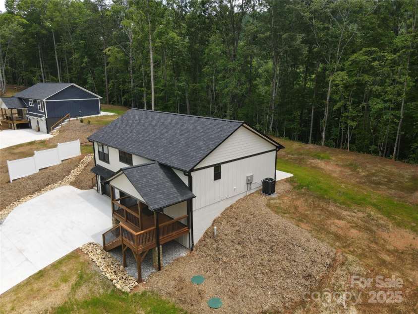 280 Haven Ridge Lane, Marion, NC 28752.  MLS# CAR4259870, YatesRealty ID 14278. 