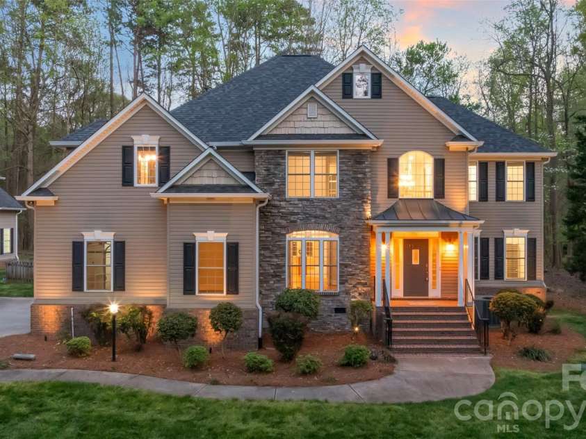 8913 Bayberry Trail, Concord, NC 28027.  MLS# CAR4364656, YatesRealty ID 14278. 