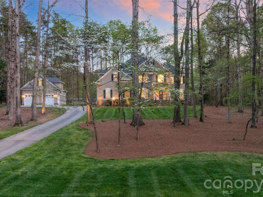 8913 Bayberry Trail, Concord, NC 28027.  MLS# CAR4364656, YatesRealty ID 14278. 