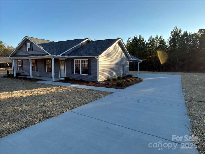 6244 Kershaw Camden Highway, Kershaw, SC 29067.  MLS# CAR4329251, YatesRealty ID 1428. 