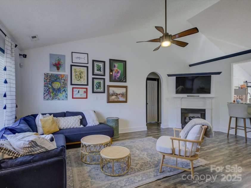 1488 Meadow Glen Lane, Rock Hill, SC 29730.  MLS# CAR4247304, YatesRealty ID 14281. 