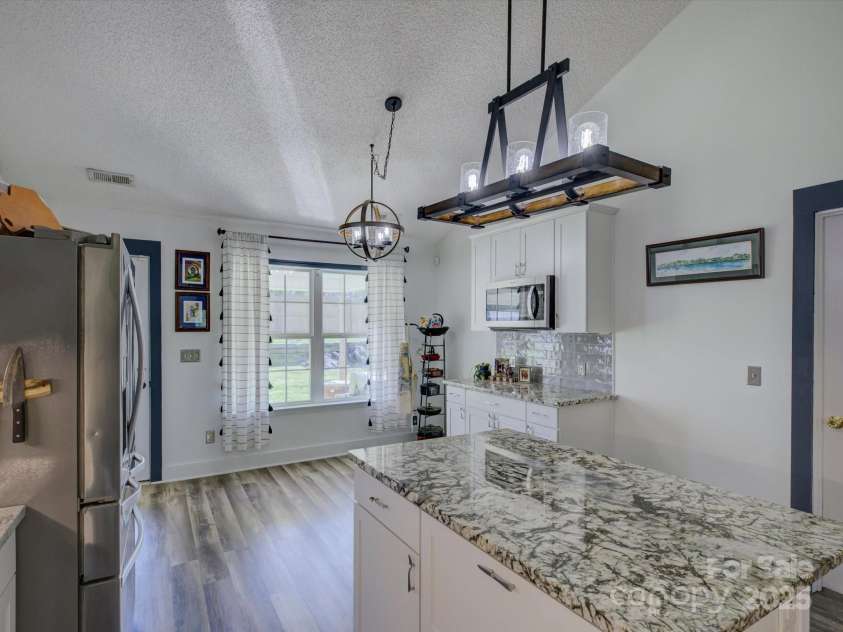 1488 Meadow Glen Lane, Rock Hill, SC 29730.  MLS# CAR4247304, YatesRealty ID 14281. 