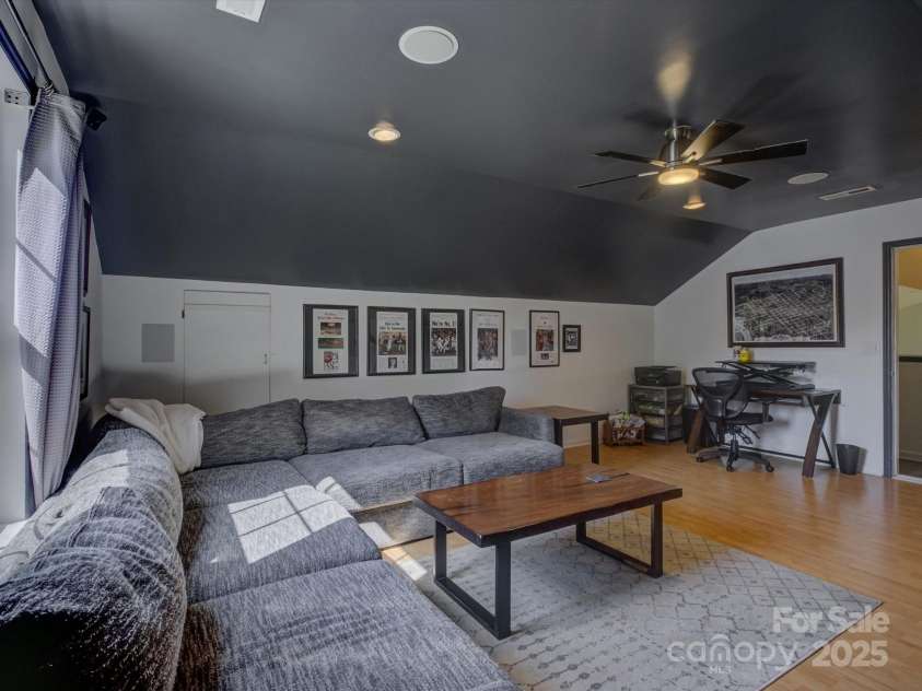 1488 Meadow Glen Lane, Rock Hill, SC 29730.  MLS# CAR4247304, YatesRealty ID 14281. 
