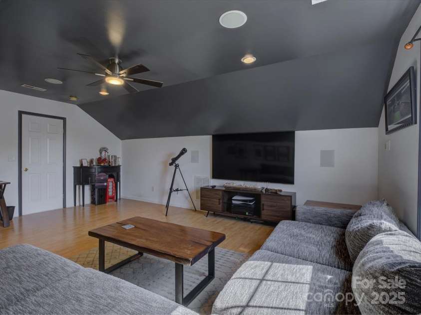 1488 Meadow Glen Lane, Rock Hill, SC 29730.  MLS# CAR4247304, YatesRealty ID 14281. 
