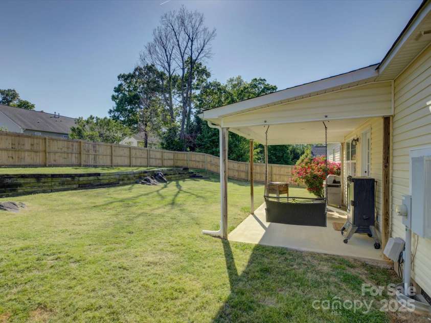 1488 Meadow Glen Lane, Rock Hill, SC 29730.  MLS# CAR4247304, YatesRealty ID 14281. 