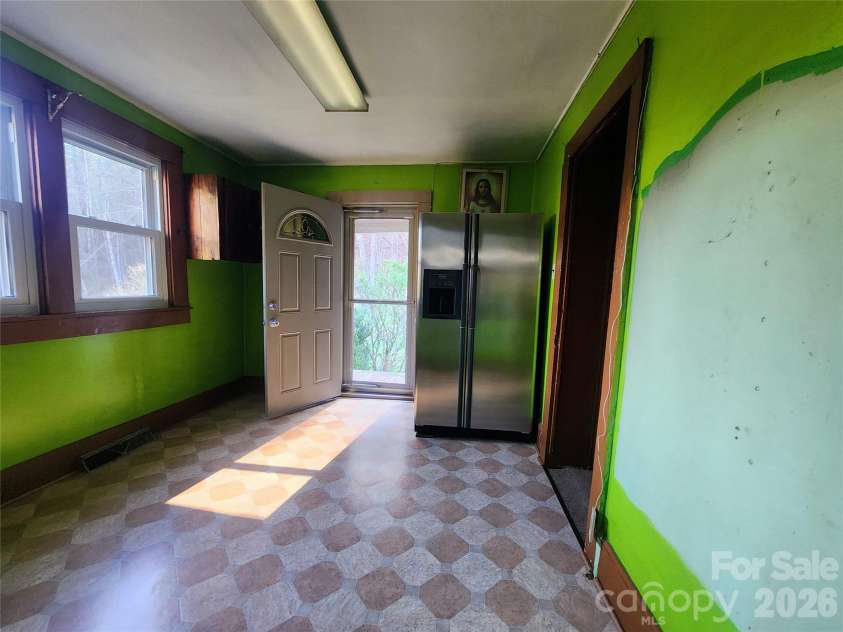 1025 Chandler Cove Road, Marshall, NC 28753.  MLS# CAR4360590, YatesRealty ID 14282. 