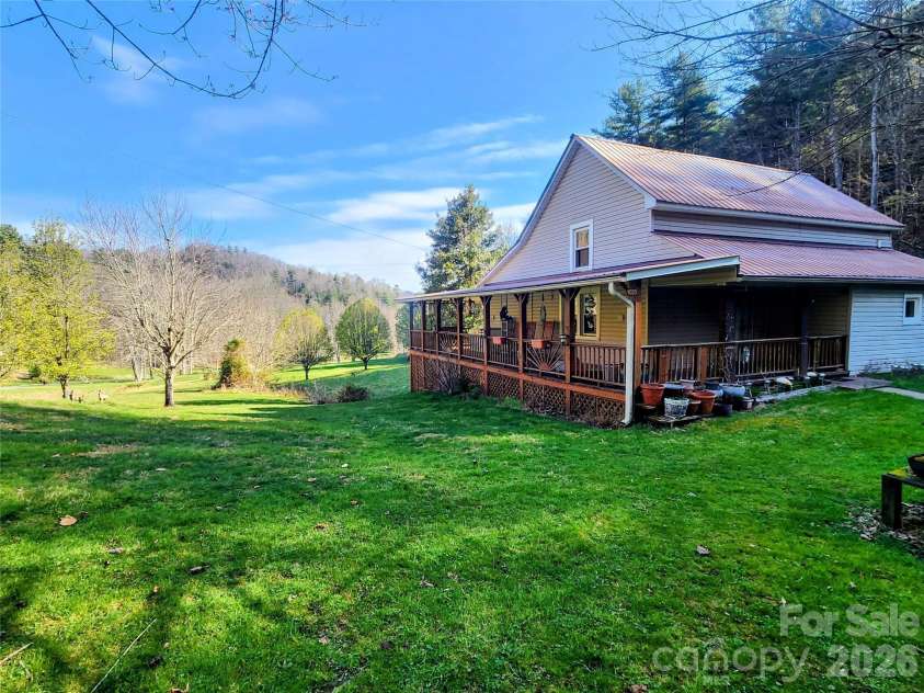 1025 Chandler Cove Road, Marshall, NC 28753.  MLS# CAR4360590, YatesRealty ID 14282. 