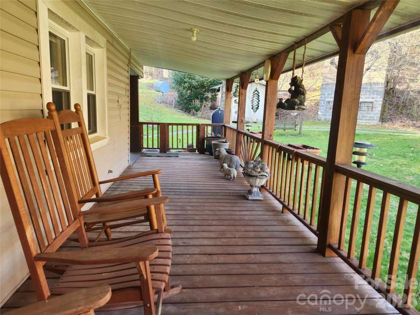 1025 Chandler Cove Road, Marshall, NC 28753.  MLS# CAR4360590, YatesRealty ID 14282. 