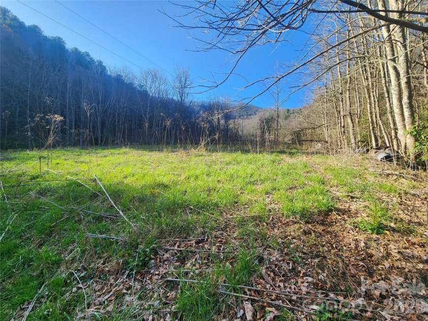 1025 Chandler Cove Road, Marshall, NC 28753.  MLS# CAR4360590, YatesRealty ID 14282. 