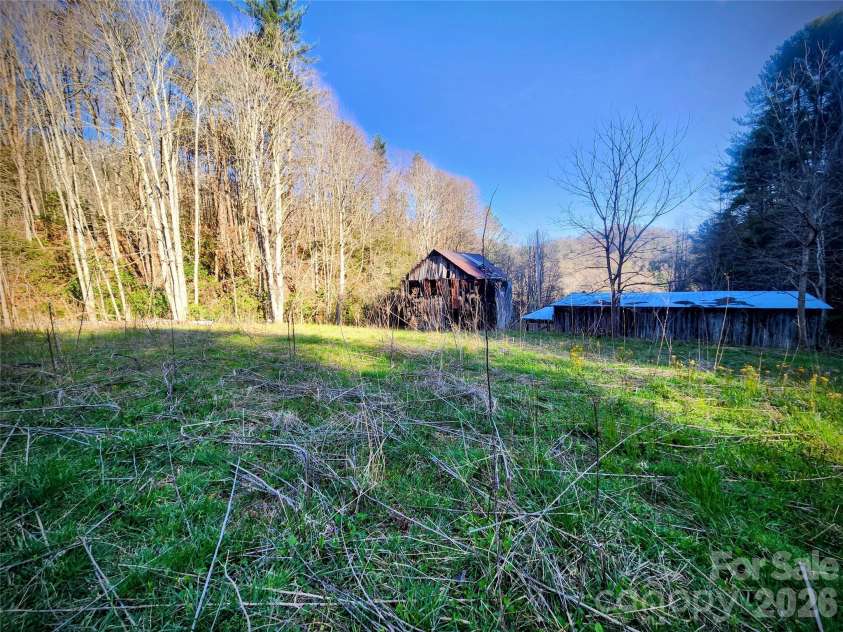 1025 Chandler Cove Road, Marshall, NC 28753.  MLS# CAR4360590, YatesRealty ID 14282. 