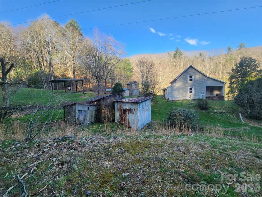 1025 Chandler Cove Road, Marshall, NC 28753.  MLS# CAR4360590, YatesRealty ID 14282. 