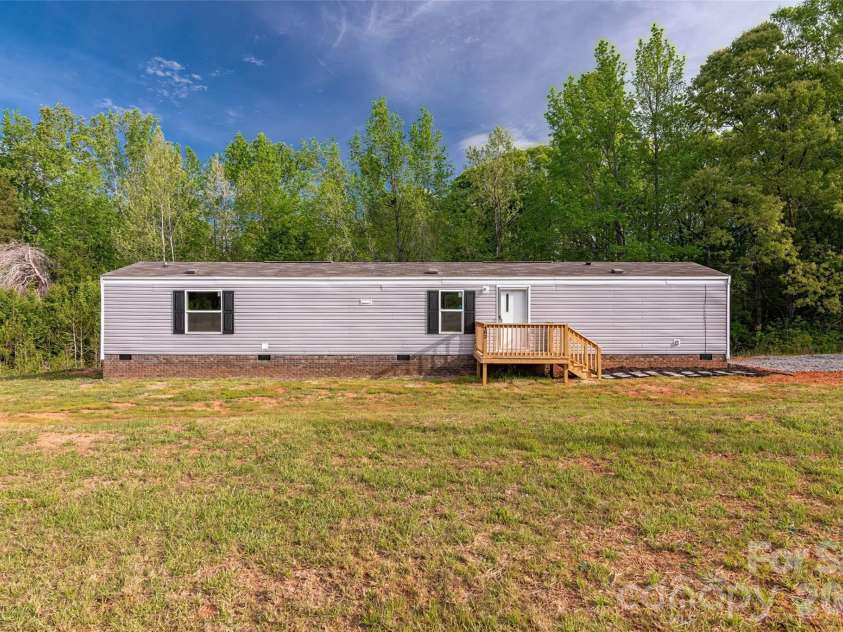 482 Jm Lovelace Road, Ellenboro, NC 28040.  MLS# CAR4370067, YatesRealty ID 14284. 