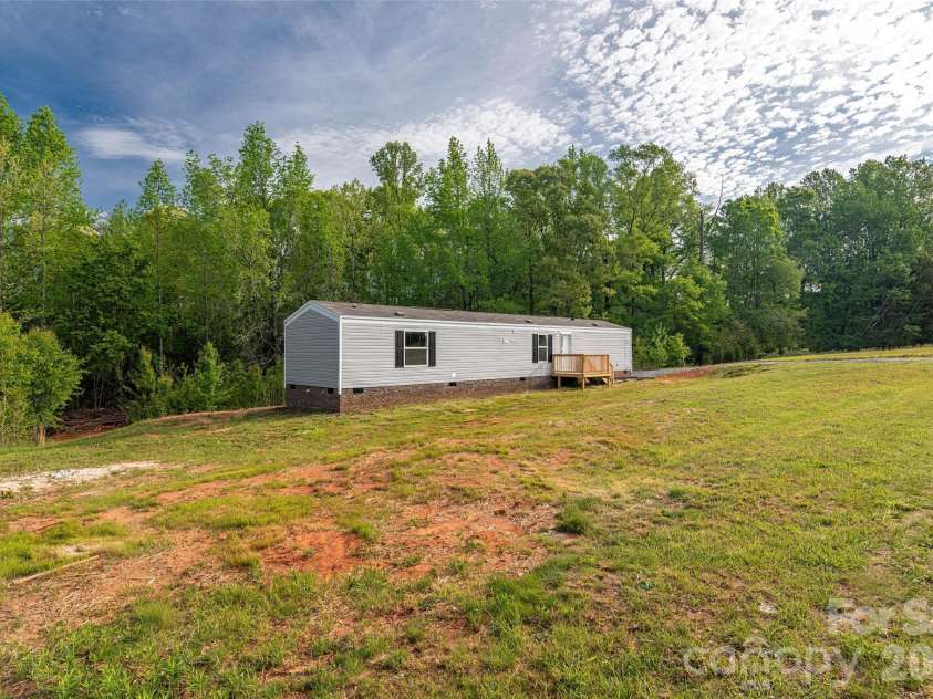 482 Jm Lovelace Road, Ellenboro, NC 28040.  MLS# CAR4370067, YatesRealty ID 14284. 