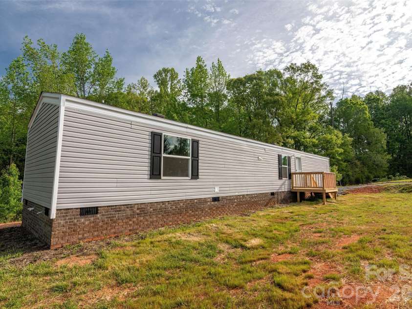 482 Jm Lovelace Road, Ellenboro, NC 28040.  MLS# CAR4370067, YatesRealty ID 14284. 