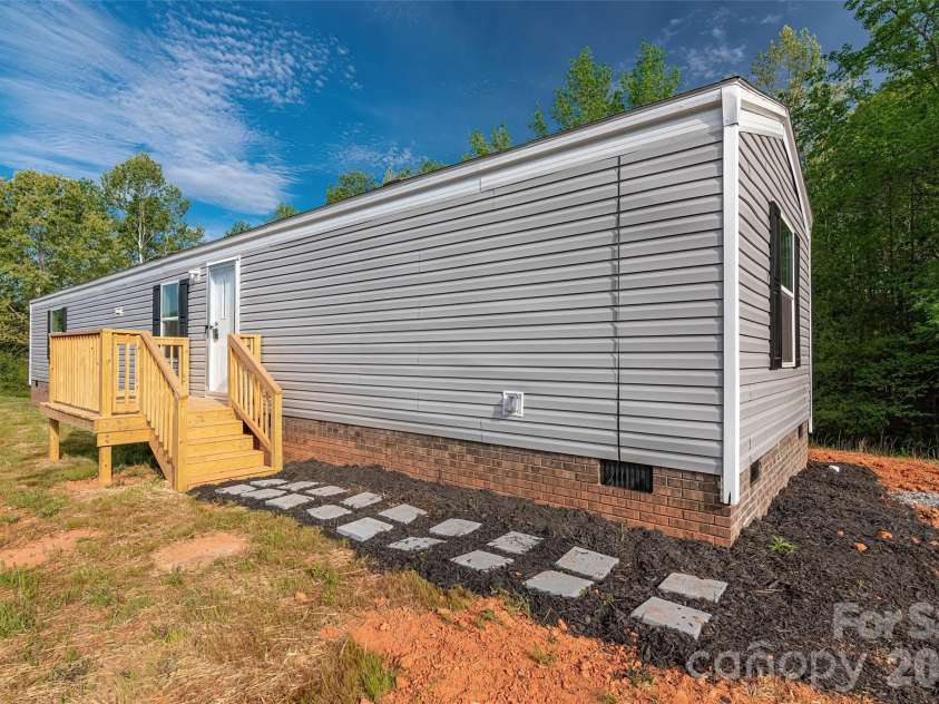 482 Jm Lovelace Road, Ellenboro, NC 28040.  MLS# CAR4370067, YatesRealty ID 14284. 
