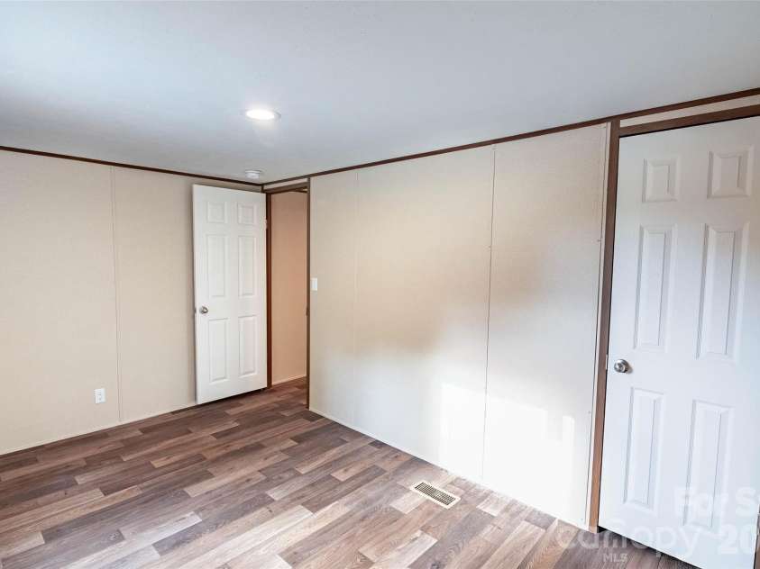 482 Jm Lovelace Road, Ellenboro, NC 28040.  MLS# CAR4370067, YatesRealty ID 14284. 