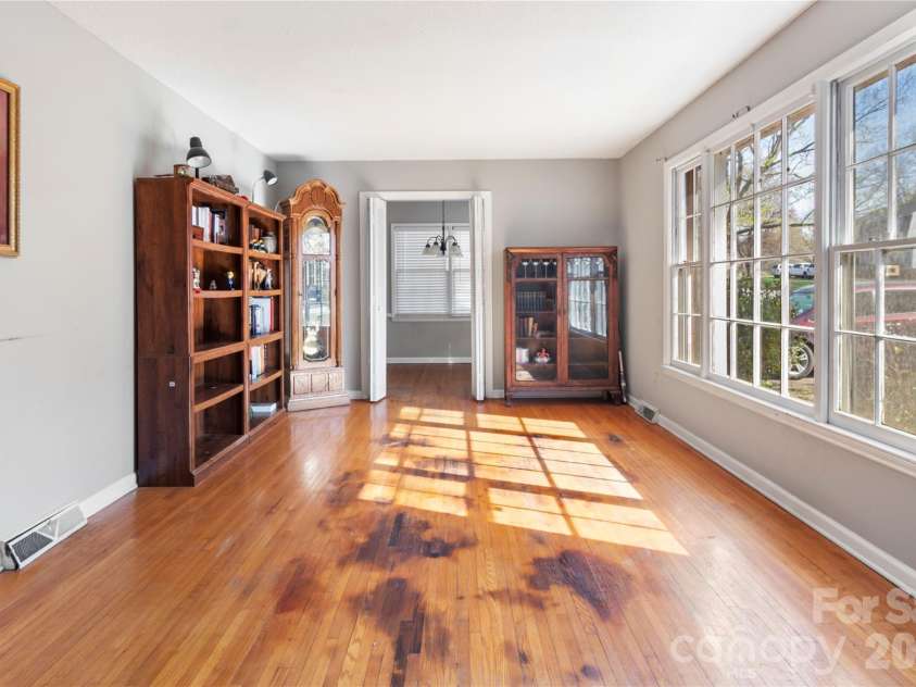 1135 Fieldstone Road, Mooresville, NC 28115.  MLS# CAR4351019, YatesRealty ID 14285. Front Room