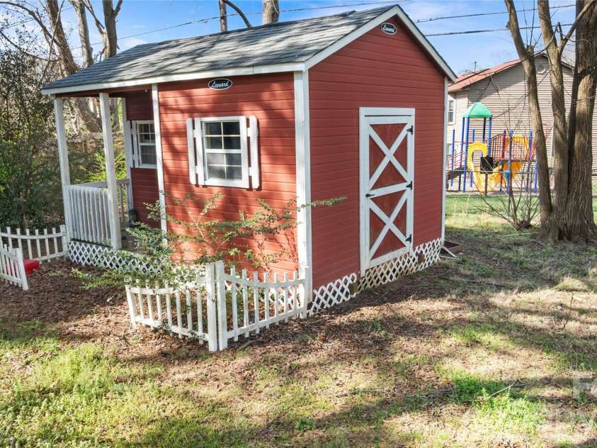 1135 Fieldstone Road, Mooresville, NC 28115.  MLS# CAR4351019, YatesRealty ID 14285. Storage