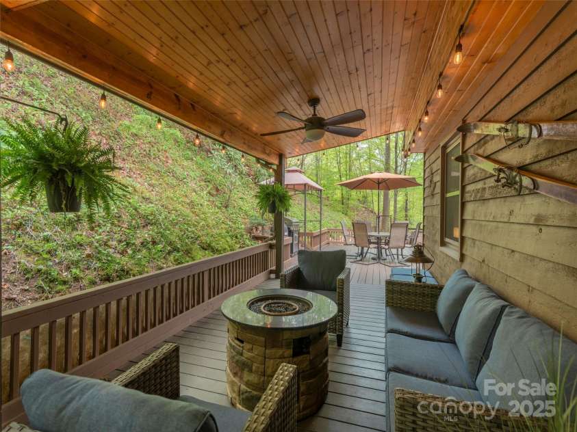 14 Bellewood Drive, Maggie Valley, NC 28751.  MLS# CAR4256388, YatesRealty ID 14285. 