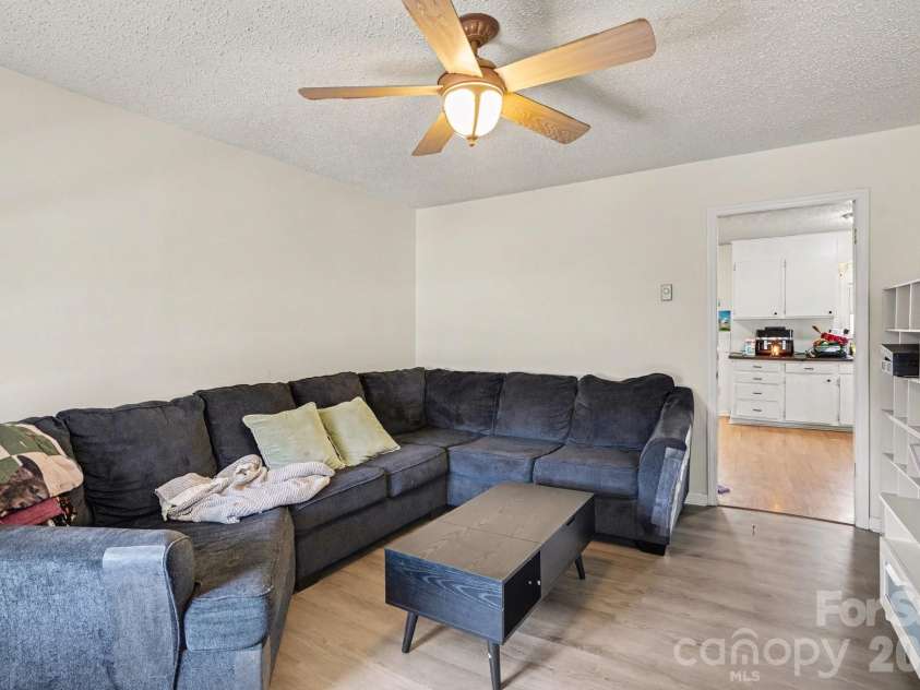 1004 Oakwood Avenue, Kannapolis, NC 28081.  MLS# CAR4354122, YatesRealty ID 14287. 