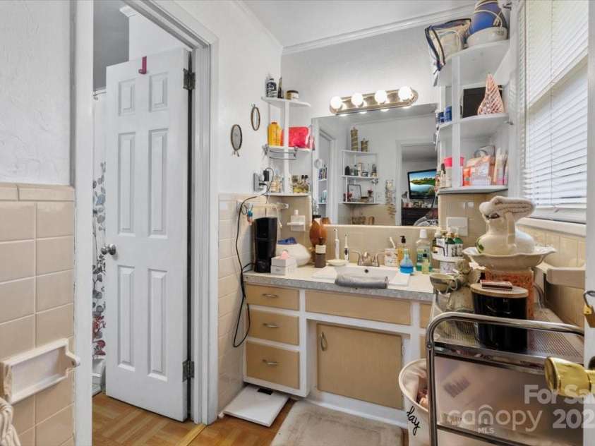 175 Neita Drive, Salisbury, NC 28147.  MLS# CAR4243753, YatesRealty ID 14287. 