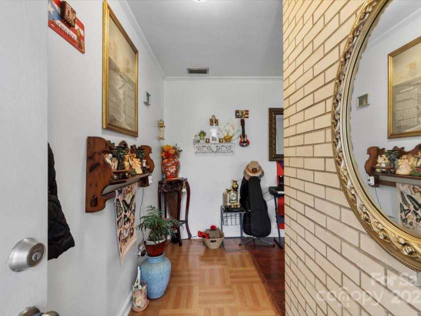 175 Neita Drive, Salisbury, NC 28147.  MLS# CAR4243753, YatesRealty ID 14287. Entryway