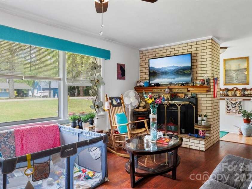 175 Neita Drive, Salisbury, NC 28147.  MLS# CAR4243753, YatesRealty ID 14287. Living space