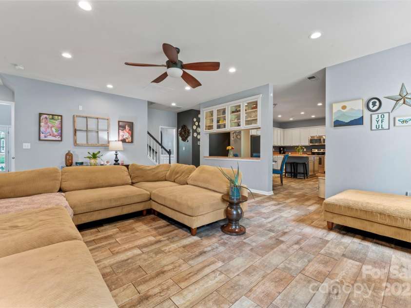 125 Wendover Trace, Mooresville, NC 28117.  MLS# CAR4251435, YatesRealty ID 14288. 