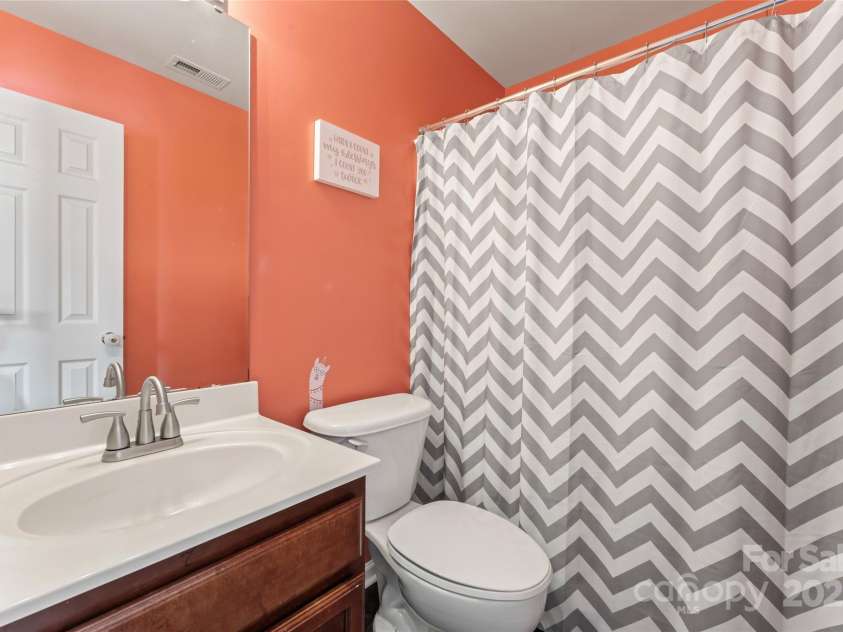 125 Wendover Trace, Mooresville, NC 28117.  MLS# CAR4251435, YatesRealty ID 14288. 