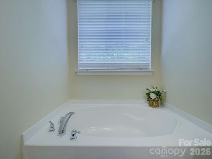 1912 Aston Mill Place, Charlotte, NC 28273.  MLS# CAR4367491, YatesRealty ID 14288. 