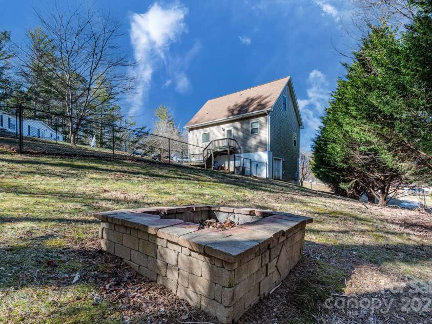 105 Caubleville Drive, Fletcher, NC 28732.  MLS# CAR4216323, YatesRealty ID 14289. 