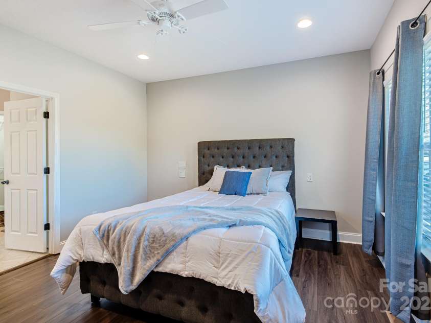 105 Caubleville Drive, Fletcher, NC 28732.  MLS# CAR4216323, YatesRealty ID 14289. 