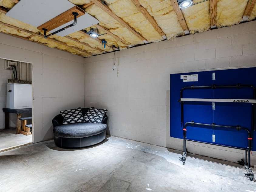 105 Caubleville Drive, Fletcher, NC 28732.  MLS# CAR4216323, YatesRealty ID 14289. 