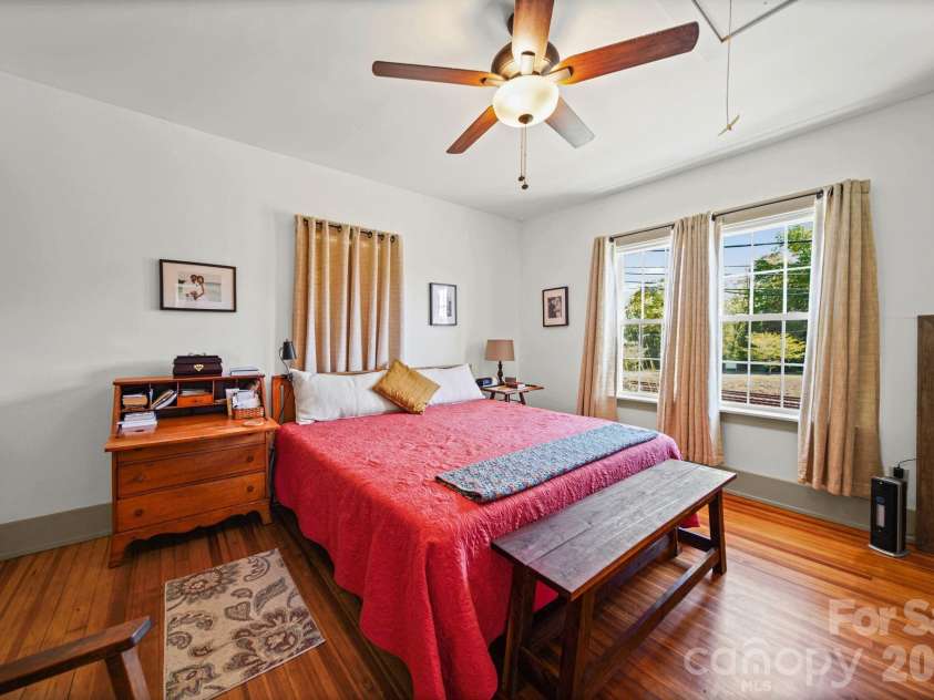 335 Mayflower Avenue, Cramerton, NC 28032.  MLS# CAR4367323, YatesRealty ID 14289. 