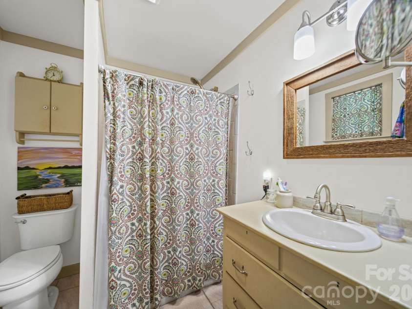 335 Mayflower Avenue, Cramerton, NC 28032.  MLS# CAR4367323, YatesRealty ID 14289. 