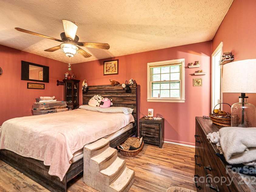 1300 Math Place, Lenoir, NC 28645.  MLS# CAR4249666, YatesRealty ID 14290. 