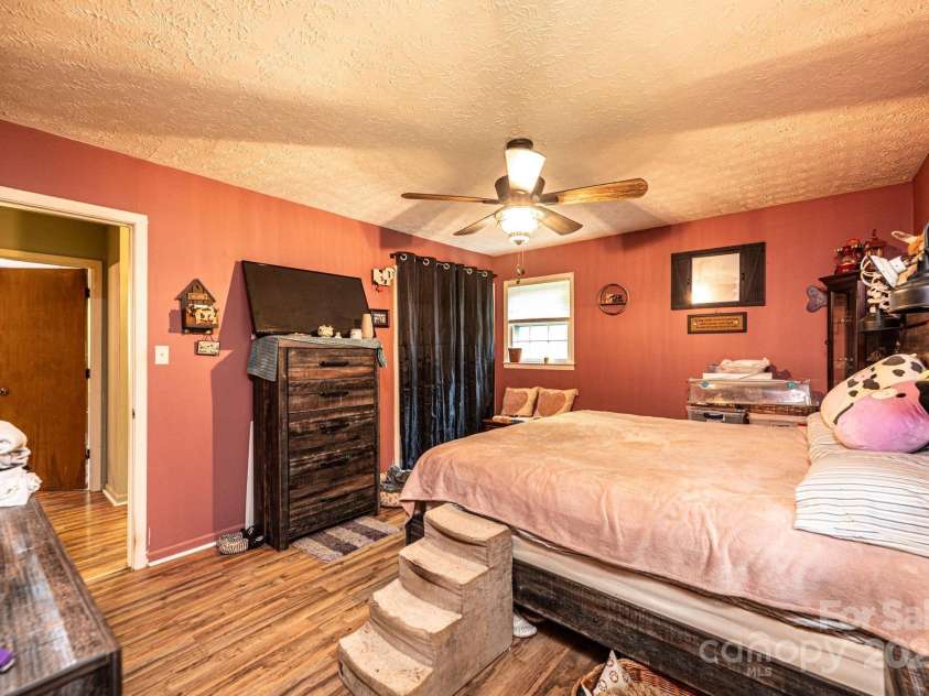 1300 Math Place, Lenoir, NC 28645.  MLS# CAR4249666, YatesRealty ID 14290. 