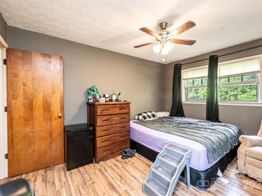 1300 Math Place, Lenoir, NC 28645.  MLS# CAR4249666, YatesRealty ID 14290. 