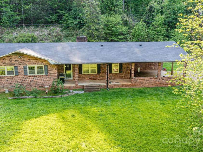 1300 Math Place, Lenoir, NC 28645.  MLS# CAR4249666, YatesRealty ID 14290. 