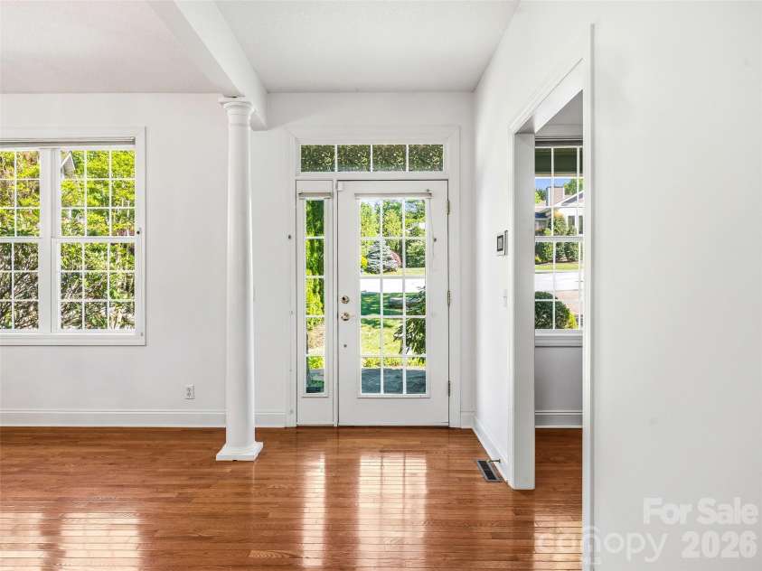 35 Stonecrest Court, Flat Rock, NC 28731.  MLS# CAR4370036, YatesRealty ID 14291. 