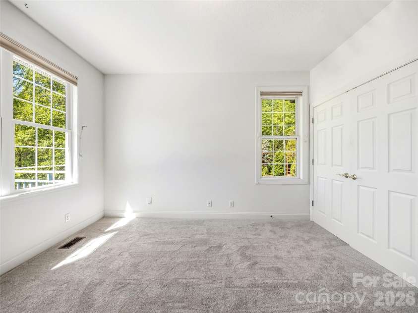 35 Stonecrest Court, Flat Rock, NC 28731.  MLS# CAR4370036, YatesRealty ID 14291. 