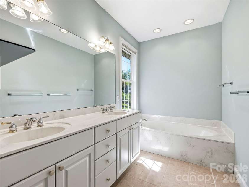 35 Stonecrest Court, Flat Rock, NC 28731.  MLS# CAR4370036, YatesRealty ID 14291. 